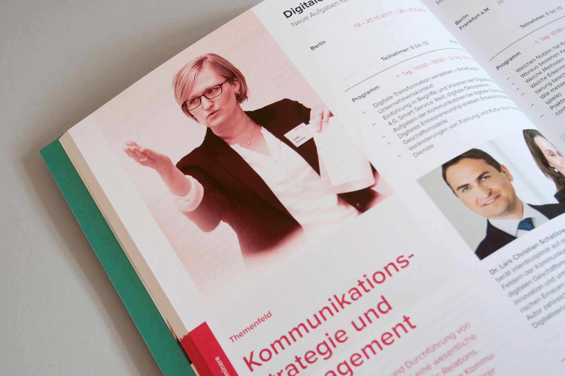 Doppelseite Seminare der Wendebroschüre Seminare und E-Learning der Deutschen Presseakademie