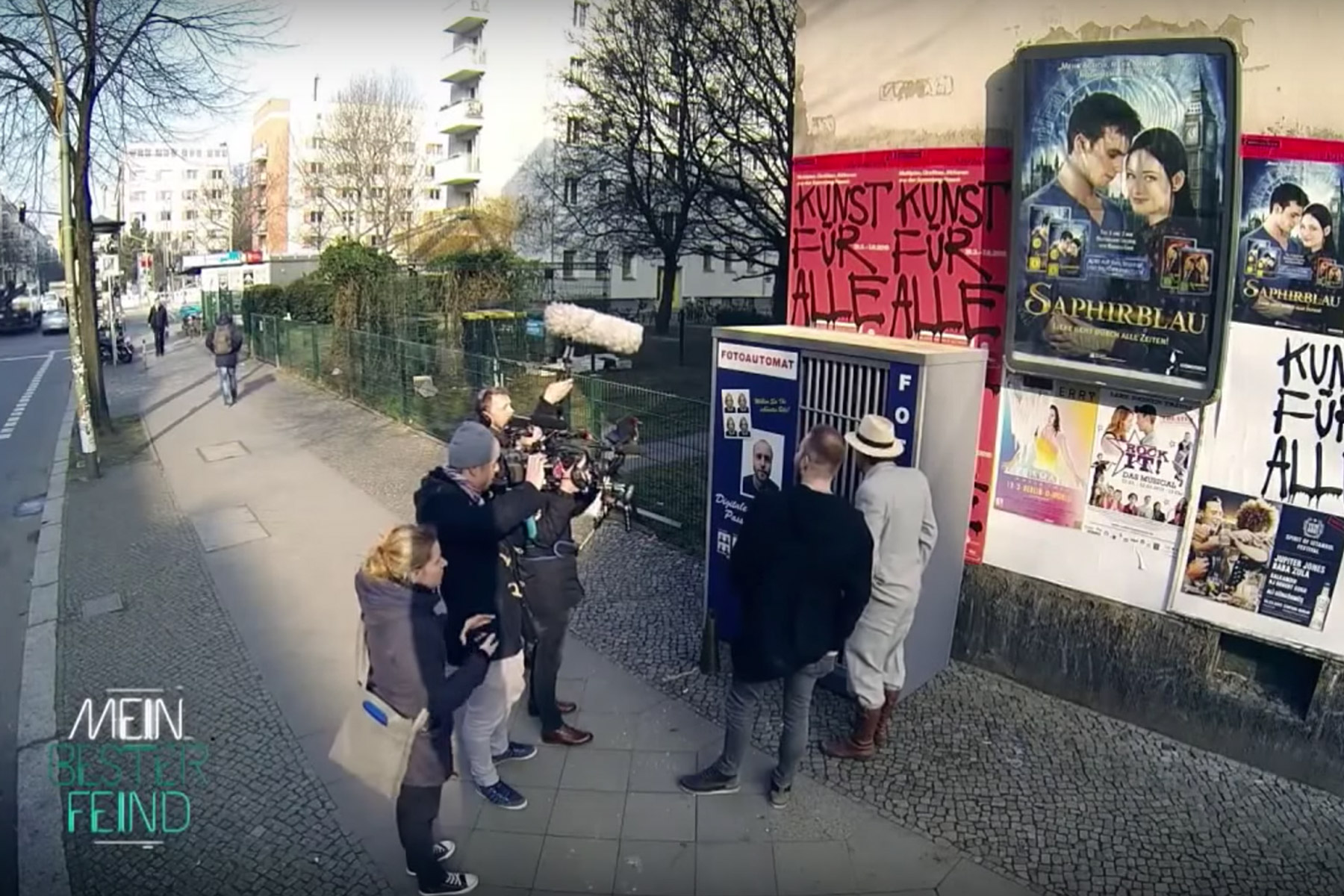 Beklebung eines Fotoautomats als Requisite für die TV-Sendung 